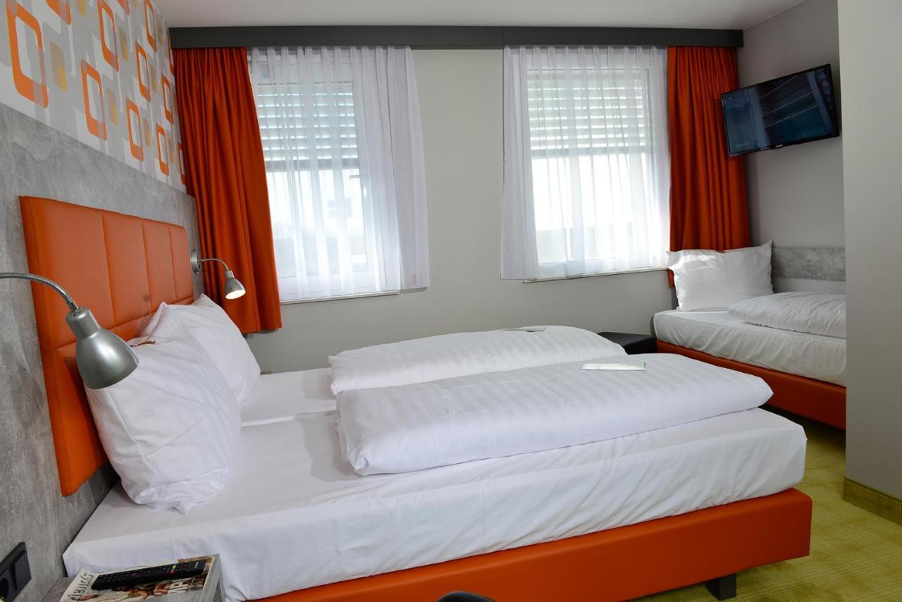 Sleepysleepy Hotel Giessen Linden  Екстериор снимка